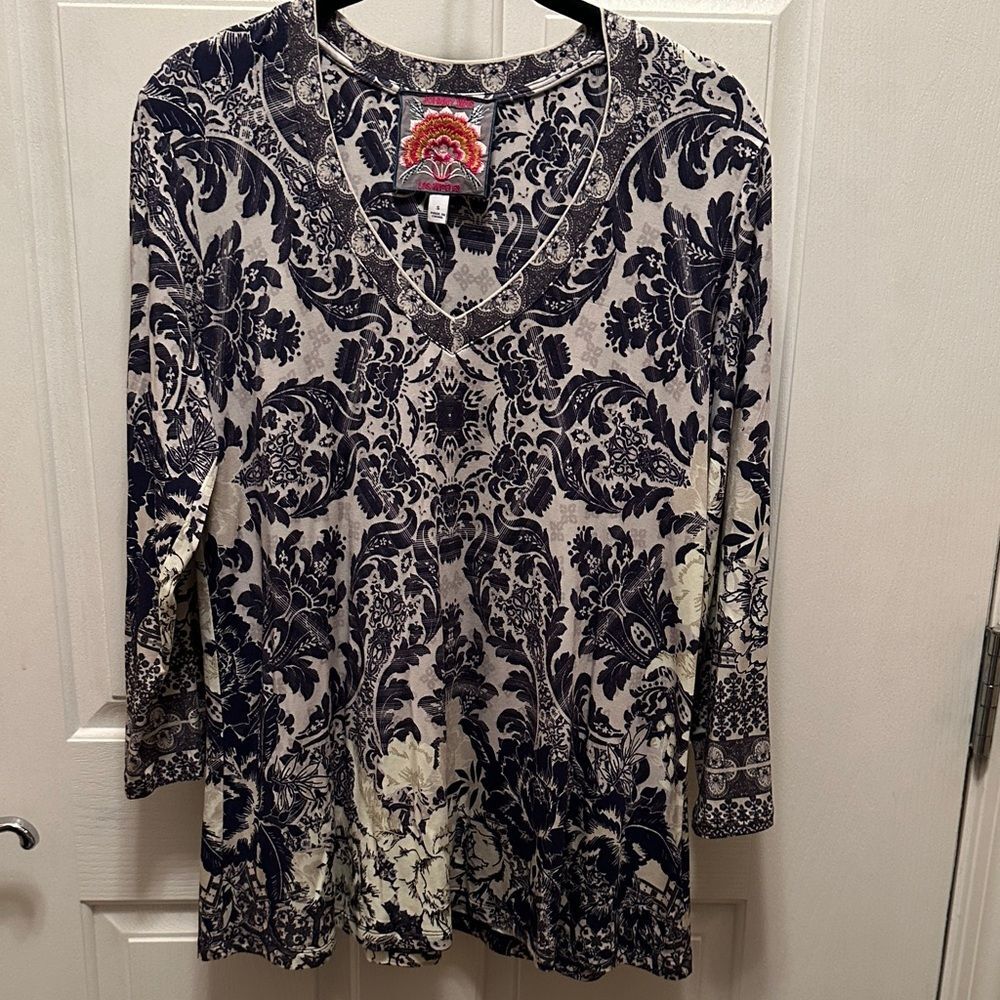 JOHNNY WAS Filo Favorite V-Neck 3/4 Sleeve Bohemian Top Bamboo Blend Size S